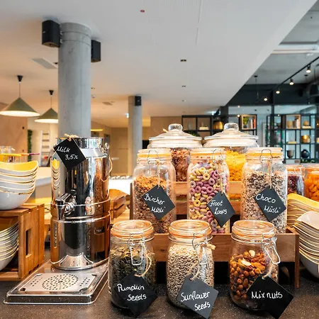 Staycity Aparthotels Frankfurt Airport-3